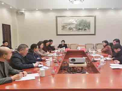南通市市场监管局邀请刘承功书记带队参加今年的中国南通国际高端纺织产业博览会，将东华大学最前沿的纺织研究成果带到博览会，为南通展会嵌入靓丽的“东华”元素